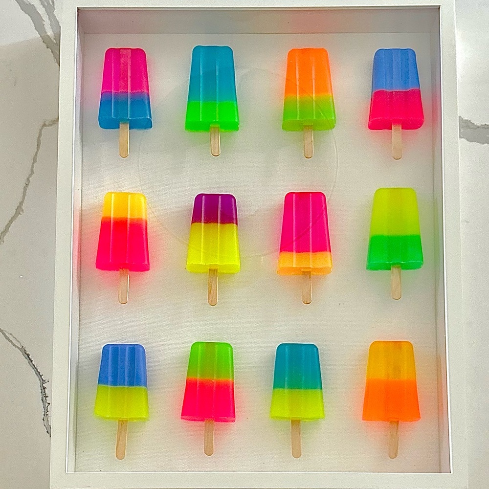 Popsicle wall art to add a fun bright pop of color to any room!